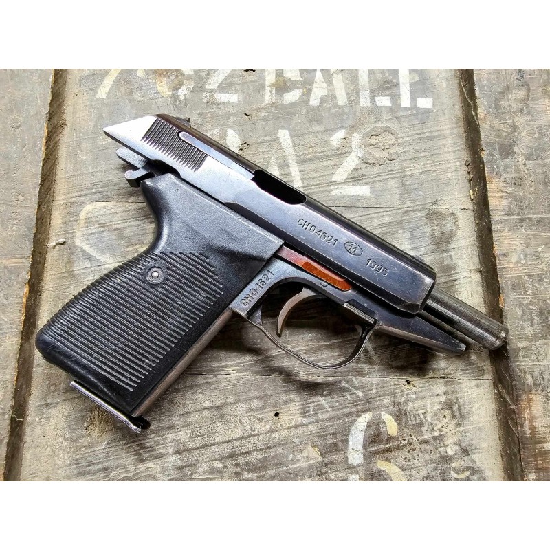 Pistolet P-83 Wanad kaliber 9x18 mm Radom 1995r.