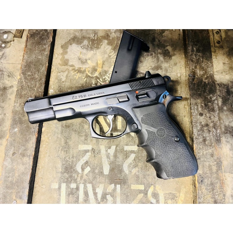 Pistolet CZ 75 B kaliber 9x19 mm, stan BDB