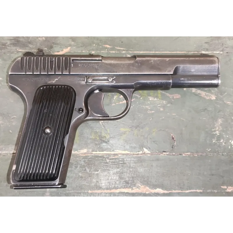 Pistolet TT wz. 33 Tokarev (TT-33)  F.B RADOM (11)